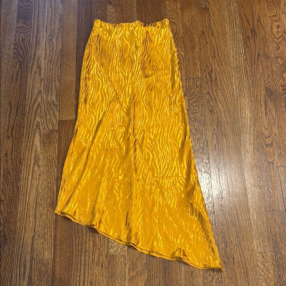 ALICE + OLIVIA Maeve Asymmetrical Slip Skirt - Picture 2 of 7